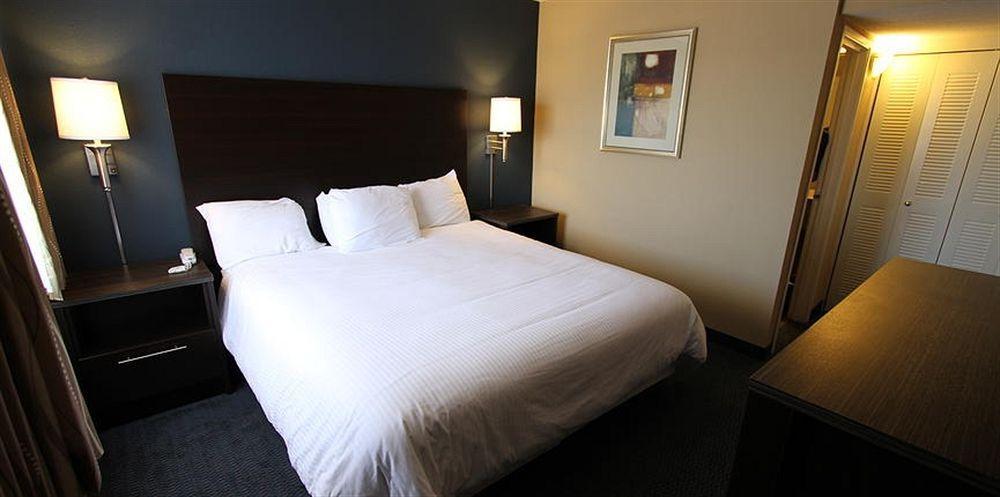 Howard Johnson By Wyndham Odessa Tx Bagian luar foto