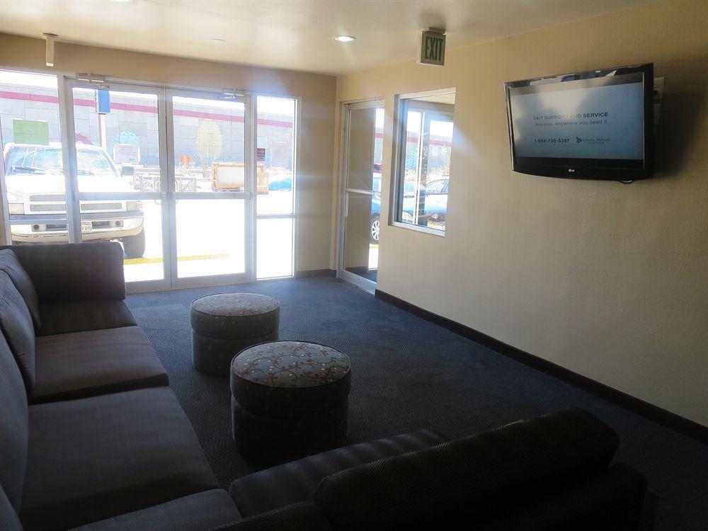 Howard Johnson By Wyndham Odessa Tx Bagian luar foto