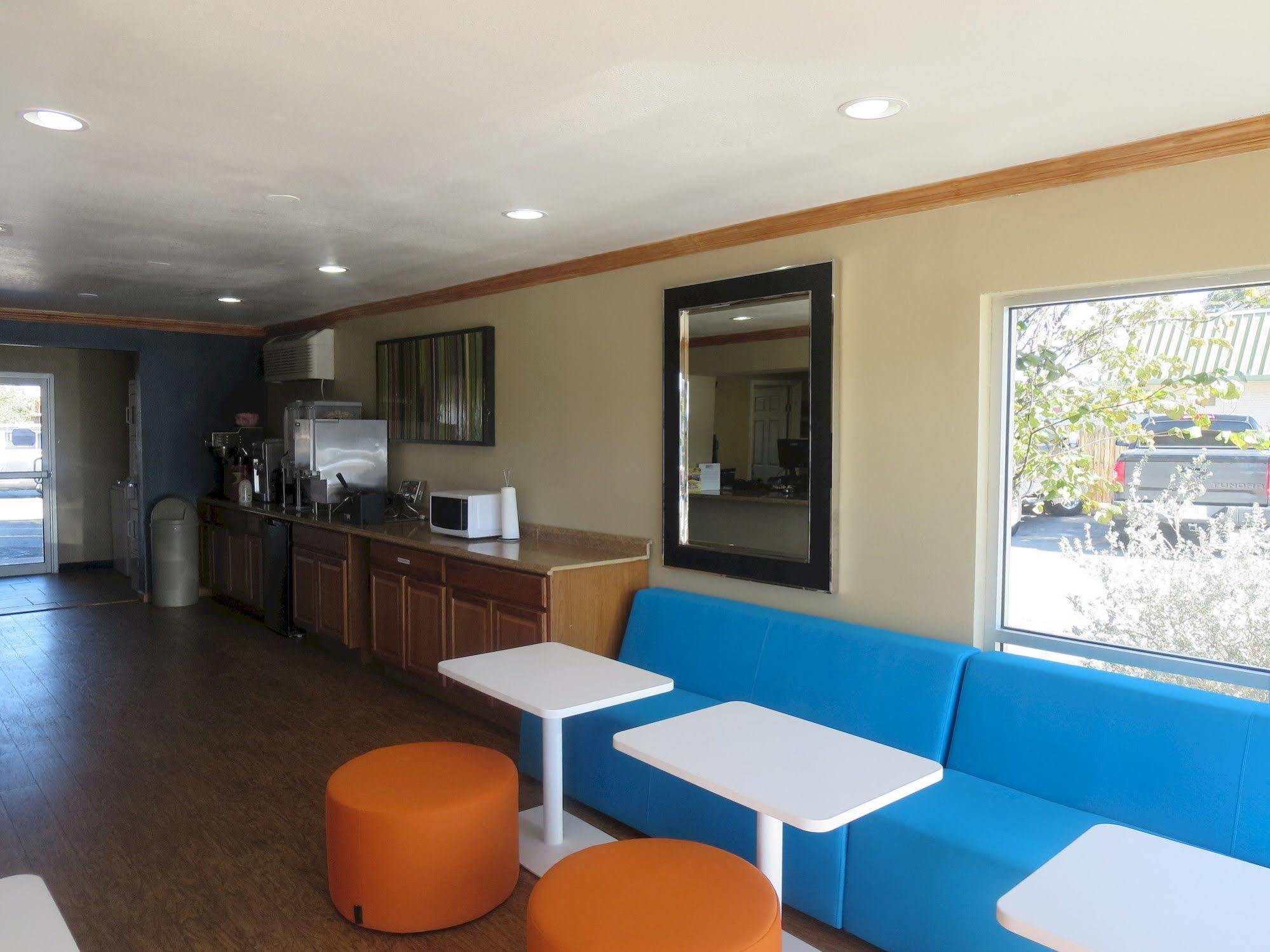 Howard Johnson By Wyndham Odessa Tx Bagian luar foto