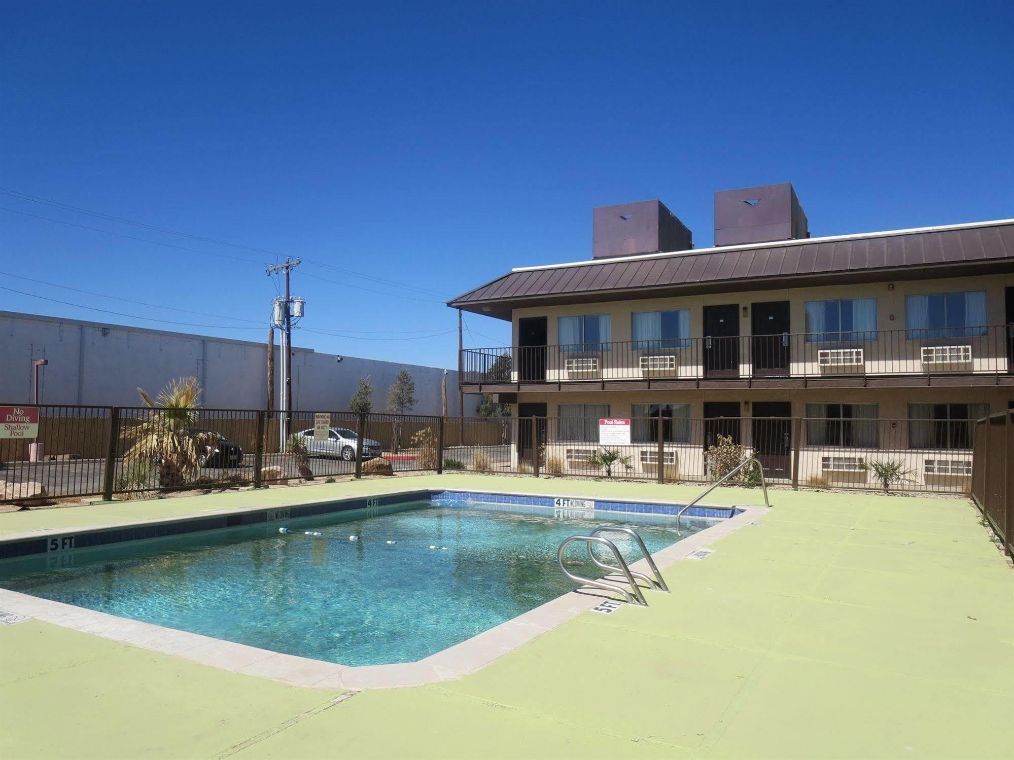 Howard Johnson By Wyndham Odessa Tx Bagian luar foto